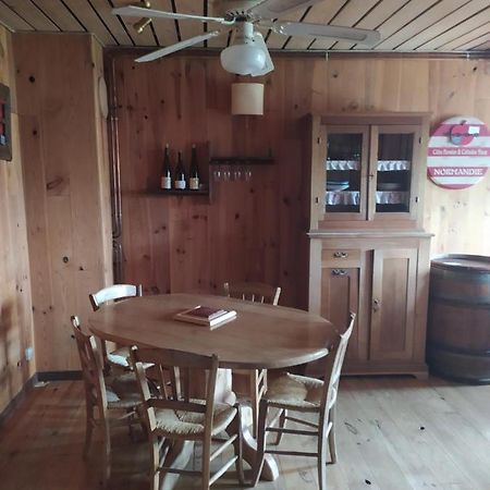 Le Saloon Chazey-sur-Ain Exterior foto